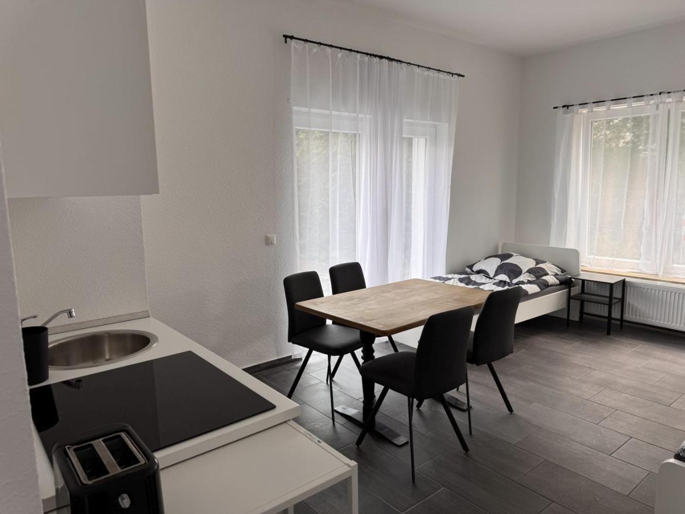 Cozy Apartment In Leverkusen Eksteriør billede