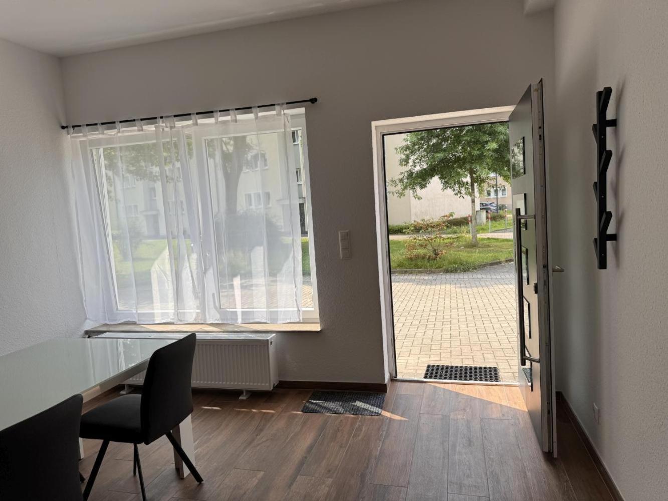 Cozy Apartment In Leverkusen Eksteriør billede