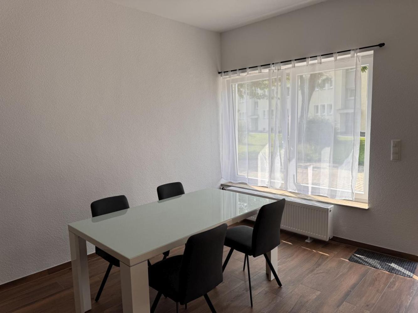 Cozy Apartment In Leverkusen Eksteriør billede